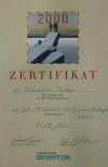 Die Best�tigung der erreichten H�he von 6120m durch den Bergf�hrer
